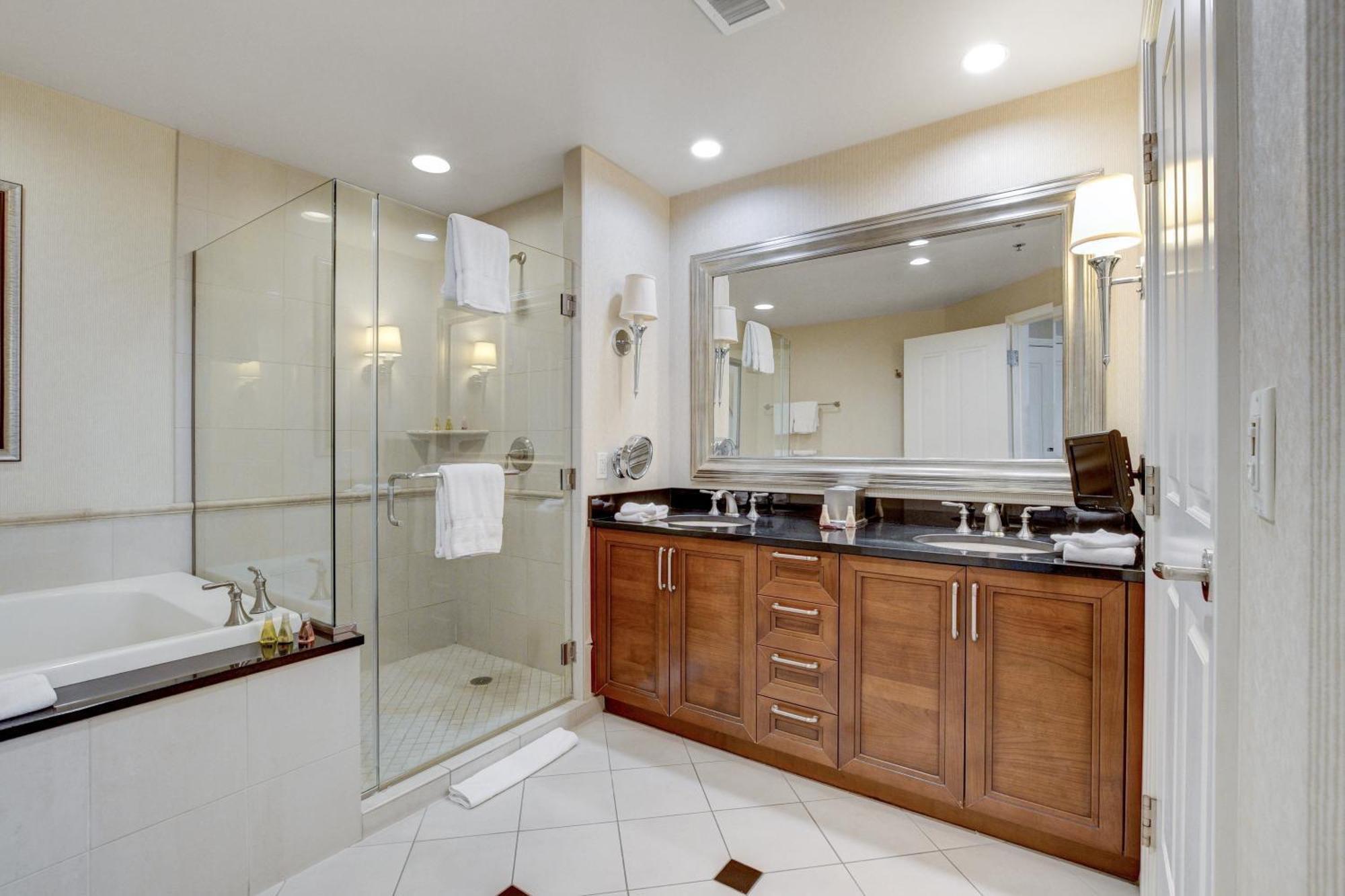 Classic Suite Mgm Signature 25Th Flr Pool View Лас Вегас Екстериор снимка